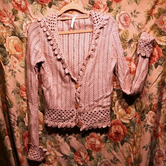 Size L Dusty Pink Knit Sweater with Button Front and Hood Long Push Up Sleeves - Picture 5 of 5